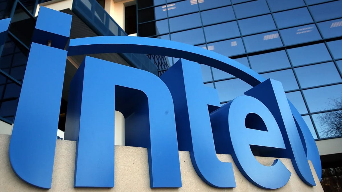 Drama Intel Kembali Mencuat: Isu Penjualan Memicu Spekulasi dan Kenaikan Saham