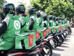 Grab Berencana Akuisisi GoTo dengan Valuasi US$ 7 Miliar, Apa Dampaknya?