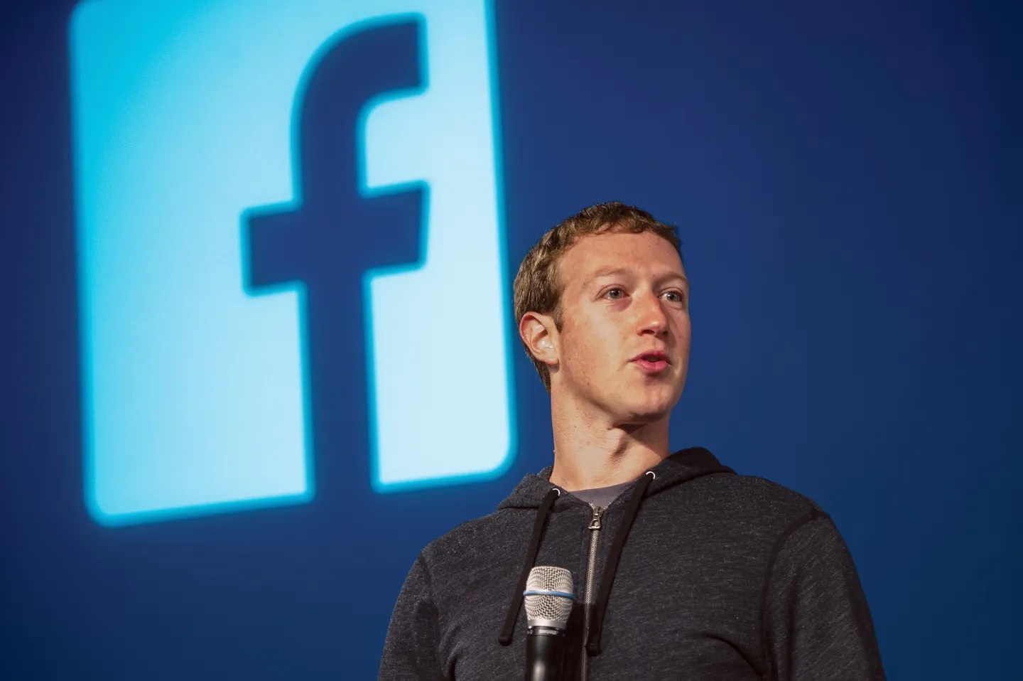 Mark Zuckerberg Berencana Merombak Facebook, Ini Alasan Besarnya!