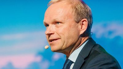 CEO Pekka Lundmark Kembali Tersenyum, Kinerja Nokia Melesat di 2025